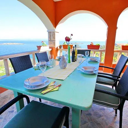 Sea Line - One Bedroom With Terrace And Sea View *